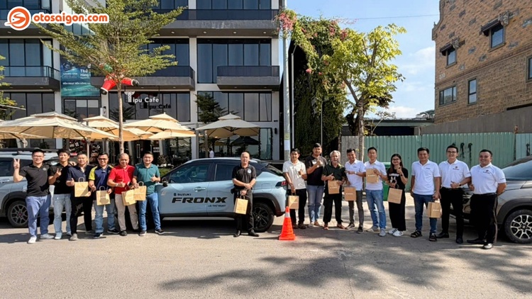 [Lăn Bánh #3] Cộng đồng Otosaigon trải nghiệm Suzuki Fronx: CUV Hybrid cỡ A nhỏ gọn đi phố có đáng giá 649 triệu đồng?