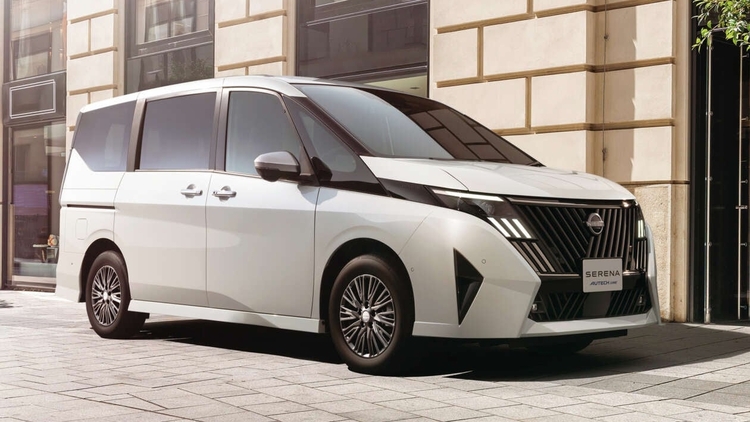 Nissan Serena C28 facelift 2026 ra mắt: Thay đổi diện mạo, nâng cấp công nghệ, giá chỉ từ 466 triệu đồng