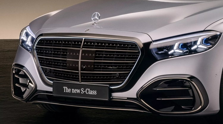 Đèn pha Mercedes-Benz S-Class Facelift có tới 50.000 bóng LED, chiếu xa tương đương 6 sân bóng đá