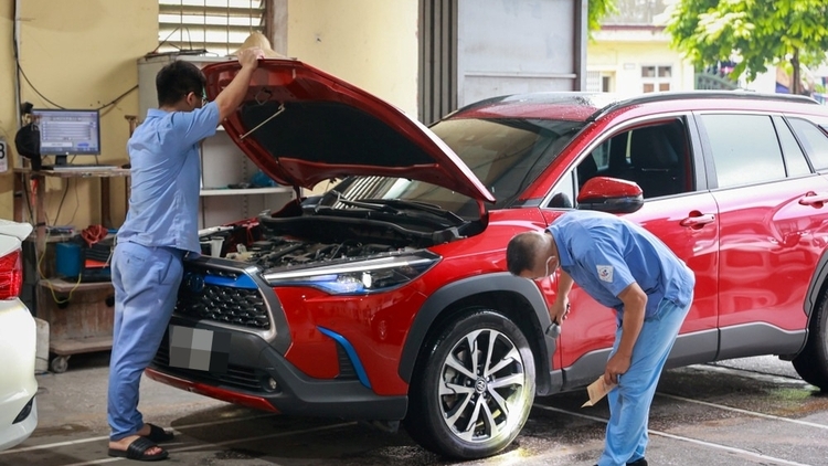 Từ 1-3, kiểm tra khí thải ô tô siết chặt hơn, trung tâm đăng kiểm phải công khai quy trình và mức phát thải