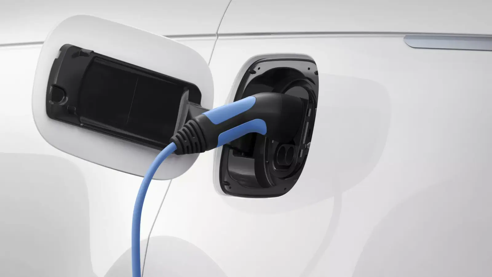 Nghiên cứu của Đức chỉ ra rằng, xe PHEV tiêu thụ nhiên liệu cao gấp 3 lần quảng cáo