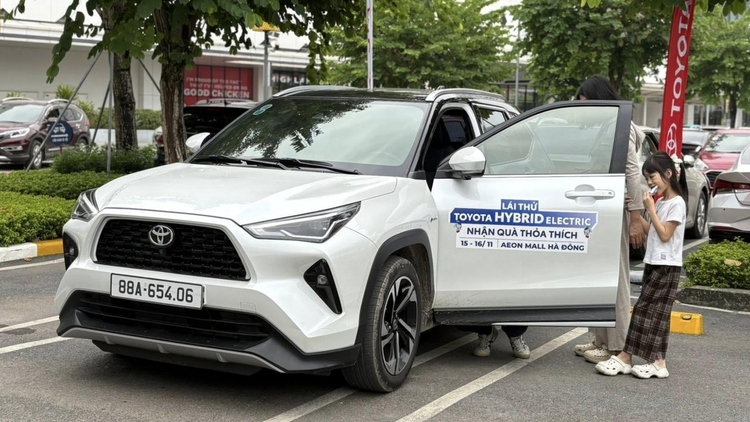Giá giảm sâu, xe Hybrid có tín hiệu phát triển mạnh tại thị trường Việt Nam